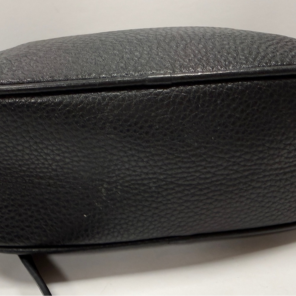 Gucci Black Leather Crossbody Bag with Tassel - Picture 7 of 12